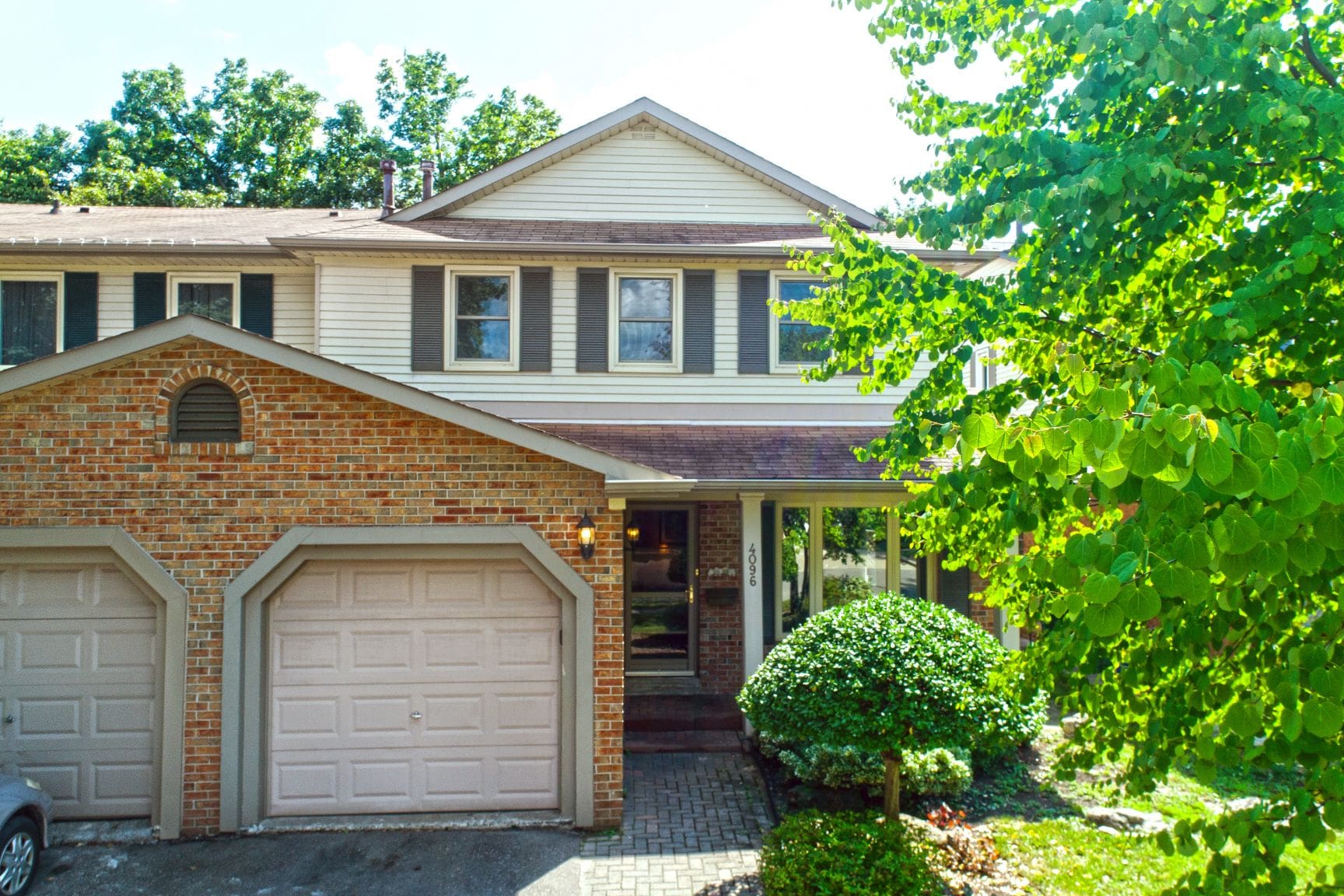 4096 Treetop Crescent
