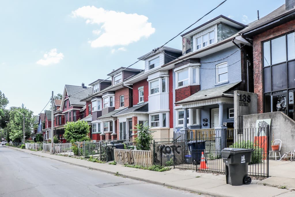 “Low risk” of Toronto home prices collapsing from COVID-19 impact: RBC