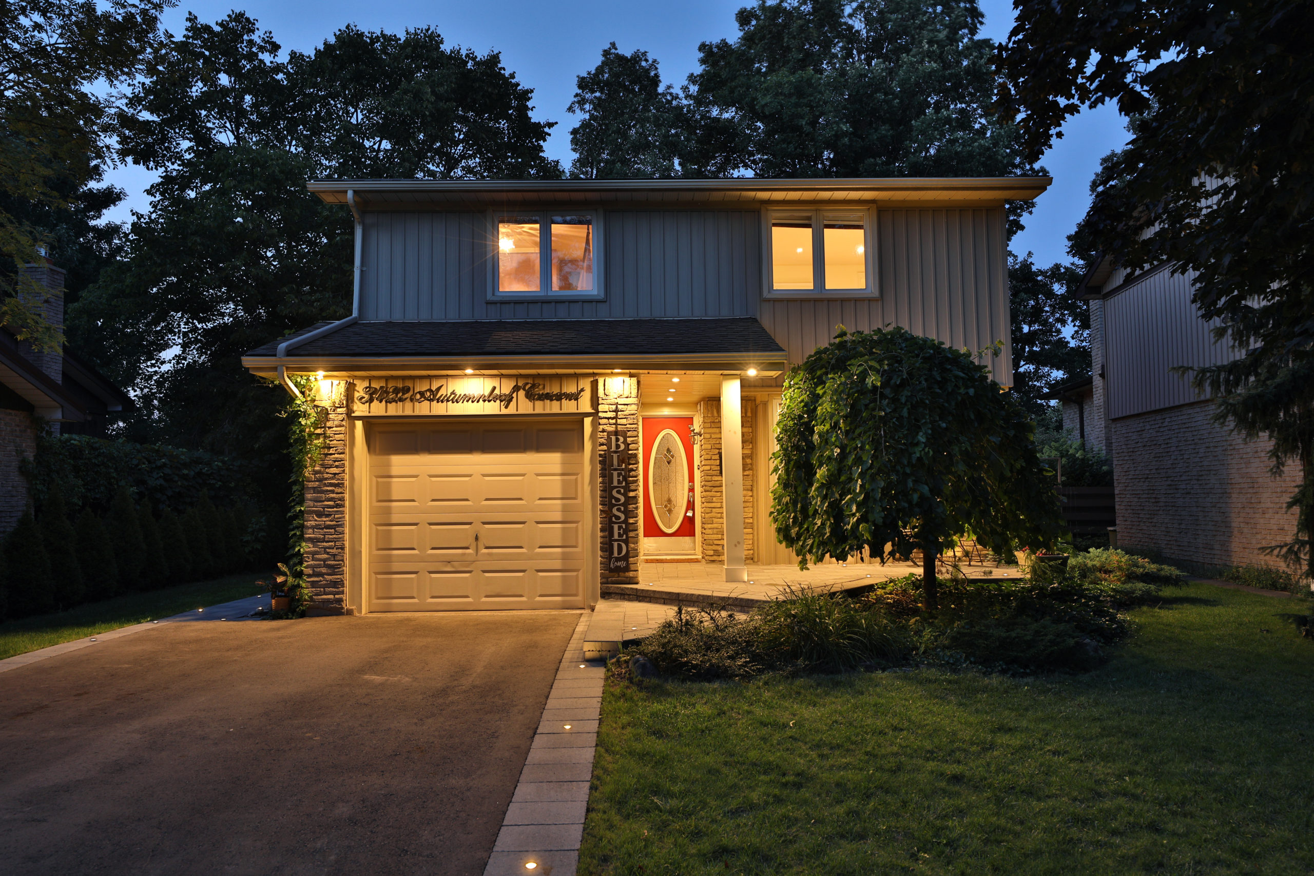 3422 Autumnleaf Crescent