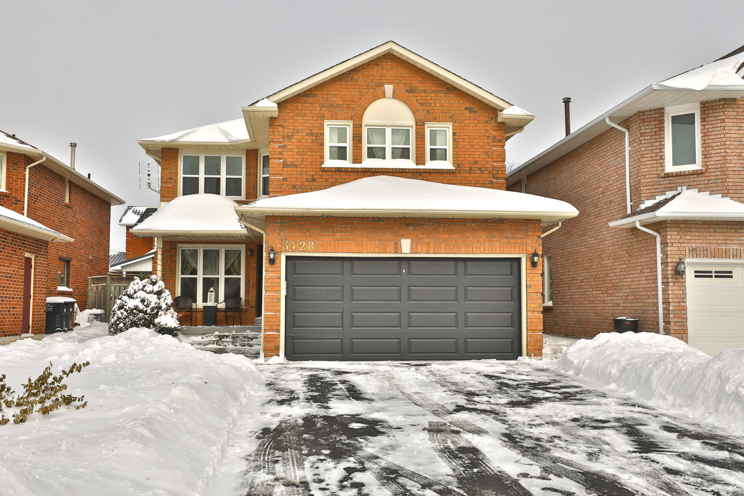 3428 Nutcracker Drive