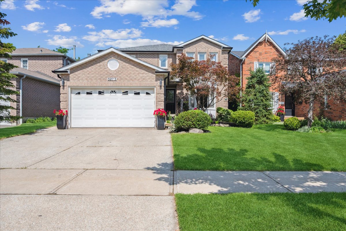 3273 Huxley Dr