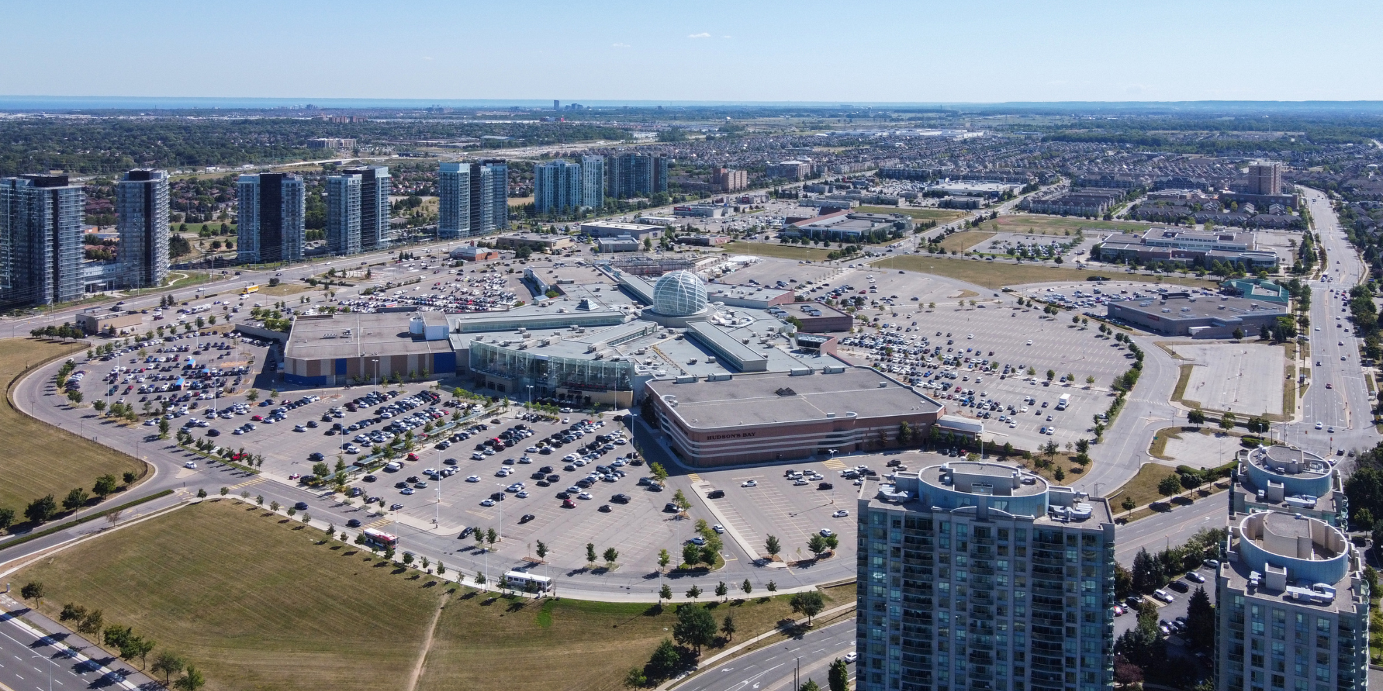 Explore Erin Mills, Mississauga: Where Urban Convenience Meets Natural Tranquility ✨